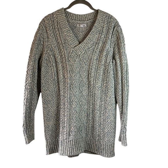 L.L. Bean Women Signature Cotton Fisherman’s Cable Knit Aran VNeck Sweater SZ M - Picture 1 of 13